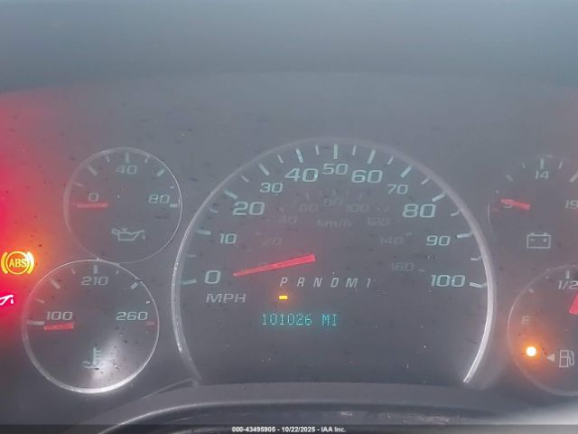 GMC Savana Work Van Image 12