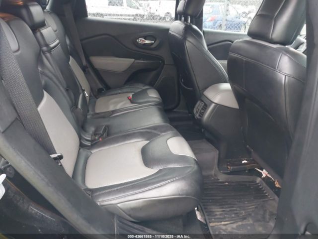 Jeep Cherokee Limited Image 6