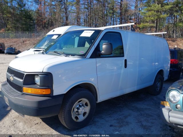Chevrolet Express Work Van Image 7
