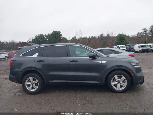 Kia Sorento Lx Image 4