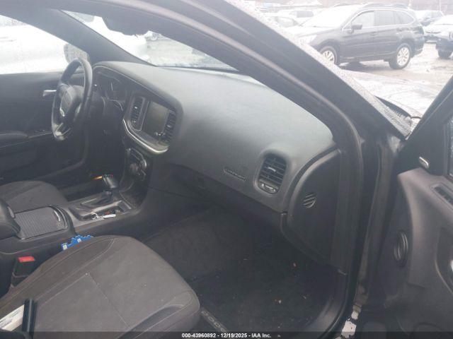 Dodge Charger Sxt Image 2