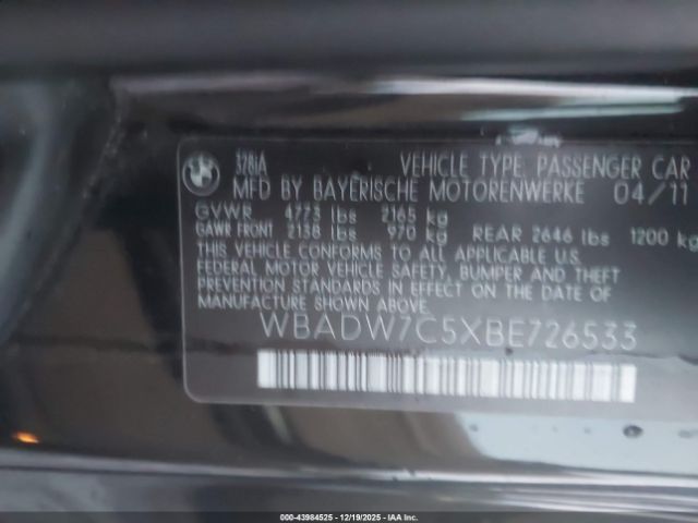 BMW 3 Series Image 12