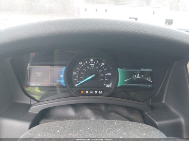 Ford Expedition Xlt Image 2