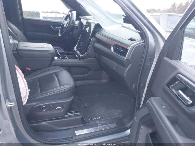 GMC Yukon 4wd Denali Image 4