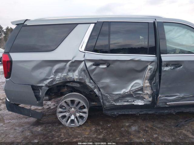 GMC Yukon 4wd Denali Image 6