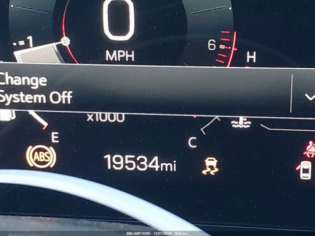 GMC Yukon 4wd Denali Image 10