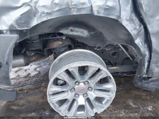 GMC Yukon 4wd Denali Image 17